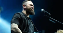 Médico explica diagnóstico que tirou o sertanejo Mateus, dupla de Jorge, dos palcos para cirurgia urgente: 'Precisa ser tratado o mais rápido possível'