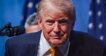 Trump diz que Irã será devastado caso o país execute plano para assassiná-lo