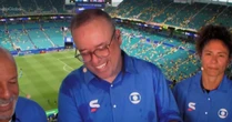 Everaldo vira meme após sofrer com o calor de Miami na transmissão de Brasil x Escócia