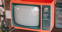 Guardar uma TV de tubo em casa pode ser um verdadeiro tesouro nostálgico