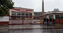 Coca-Cola fecha vai fechar fábrica na Califórnia com 114 anos e demitirá 17 trabalhadores
