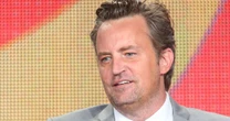Médico de Matthew Perry tenta reduzir pena e pede para ser tratado como traficante de drogas