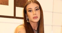 Apoline celebra cirurgia de redesignação sexual e surpreende a web; veja