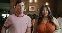 Só 8 episódios de 15 minutos: Netflix tem a minissérie perfeita para te deixar mais leve no fim do dia