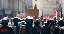 França: sindicatos pressionam governo para abandonar medidas de economia e prometem novos protestos
