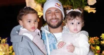 'Princesinhas do papai': Neymar publica foto rara com as filhas Mavie e Helena e se declara para as pequenas