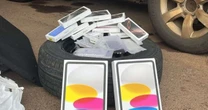 Homem é preso na BR-386 transportando 19 iPhones escondidos em estepe