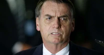 Arma atribuída a Jair Bolsonaro é apreendida com militar em blitz no DF, diz TV