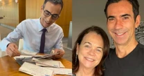 César Tralli encontra cartas da adolescência guardadas pela mãe que morreu há 3 anos; veja vídeo