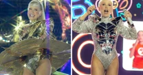 Xuxa rebate críticas após figurino deixar parte da virilha exposta: 'Continuem divulgando'