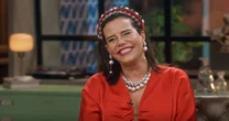 Narcisa choca ao revelar que perdeu a virgindade com o filho de cantor famoso; saiba quem!