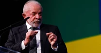 Lula diz que ficou 1h30 em máquina para saber se estava com 'problema na cabeça' após tontura