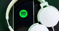 Streaming e música: como a economia da atenção e a regra dos 30 segundos mudaram o tempo e a estrutura das canções modernas