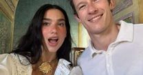 Dua Lipa mostra fotos do casamento intimista com Callum Turner; veja