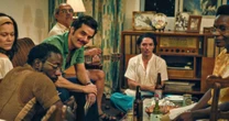 Primeira exibição de 'O Agente Secreto' em SP tem apresentação de atores do filme e sessão lotada