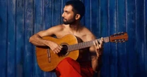 Cantor Silva morou com hippies e tem religião 'diferenciada', confira outras curiosidades