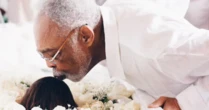 Gilberto Gil posta foto beijando Preta Gil: 'Até os próximos 50 bilhões de anos'
