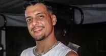 Aos 28 anos, cantor de pagode morre após ser espancado; mãe se pronuncia