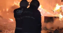 Incêndio destrói casa próximo à Arena do Grêmio e corpo é encontrado entre os escombros