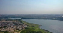 Lancha com quatro passageiros pega fogo na Represa Guarapiranga, zona sul de SP