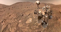 火星の岩石から古代生命の痕跡発見か、NASA探査車が採取