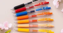 ゼブラ、勉強応援ペン「サラサクリップ」発売　だるま＆招き猫のデザイン