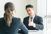 若手のやる気を削ぐ上司の言動　トップ3は？