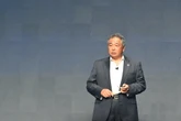 ソフトバンクの次なる勝負手とは？　日本発の生成AI「Sarashina」の正体