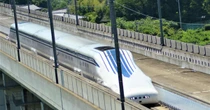 山梨県内のリニア実験線走行試験を再開　JR東海　車両出火で中止、1カ月ぶり