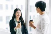 出社は“信仰”？　若手が始めた「コーヒーバッジング」という抵抗