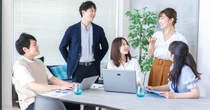 20代の6割超「世代を超えた対話」希望　30・50代は後ろ向き