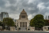 株価は最高値更新ラッシュだが……群雄割拠の政局、企業はどう乗り切るべき？