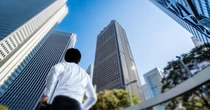 地元就職を希望する学生、4年ぶりに6割を下回る　「志望する企業がない」「まずは都会で、いずれは地元に」などの声