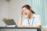 「残業多い」と感じる基準、管理職は40時間　非管理職は何時間から？