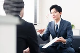 商談の「空気感」まで言語化　AIで対面営業を「データ化」する新常識とは？