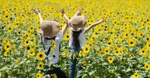 夏休みの預け先問題、6割が「困っている」　広がる子連れ出勤への期待