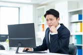 「オンライン会議」は禁止すべきか？　手軽さが“会議数インフレ”を引き起こすワナ