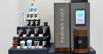 ファミマ、コーヒーに「LLサイズ」導入　オフィスで広がる“ちびだら飲み”需要狙う