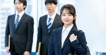 27卒学生、6月時点で最も多い内定先の業界は？　内定率8割超も3割は就活継続