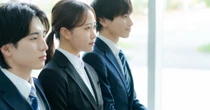 新卒より生成AIがいい──初任給バブルの裏で、大手企業が進める“超厳選採用”は何をもたらすのか
