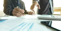 会社員の8割が感じる「仕事のムダ」　2位「不要な資料作成」、1位は？