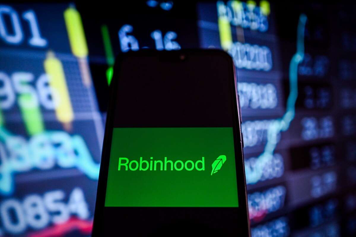 Robinhood snaps up Pluto to add AI tools to its investing app