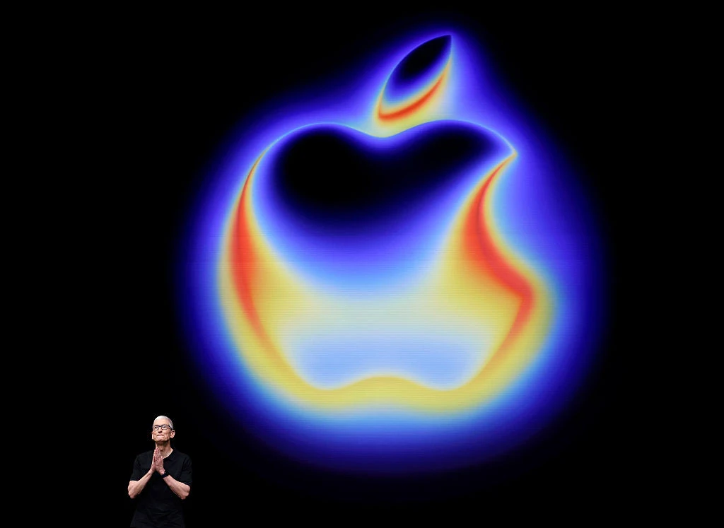 Apple’s Siri revamp reportedly delayed… again
