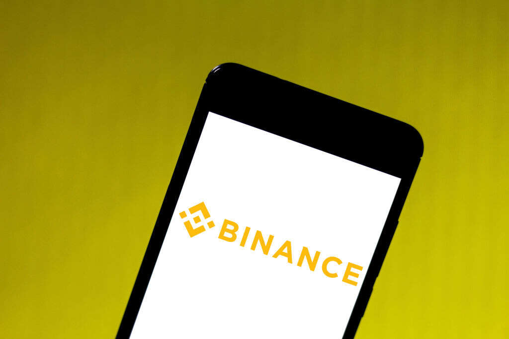 Binance to halt naira services amid ongoing regulatory probe in Nigeria