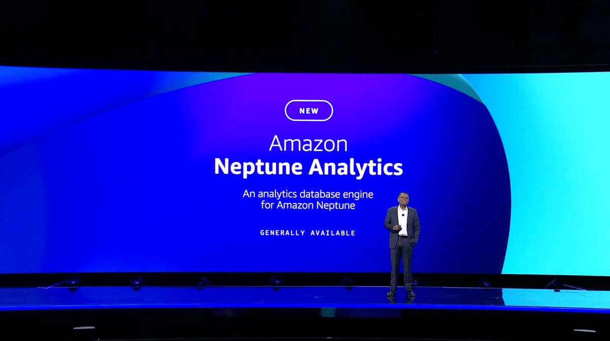 With Neptune Analytics, AWS combines the power of vector search and graph data