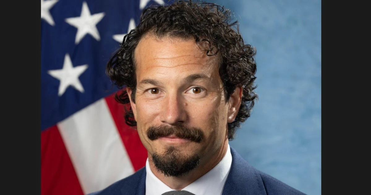 Politics may have spurred August purge of 5 veteran FBI agents