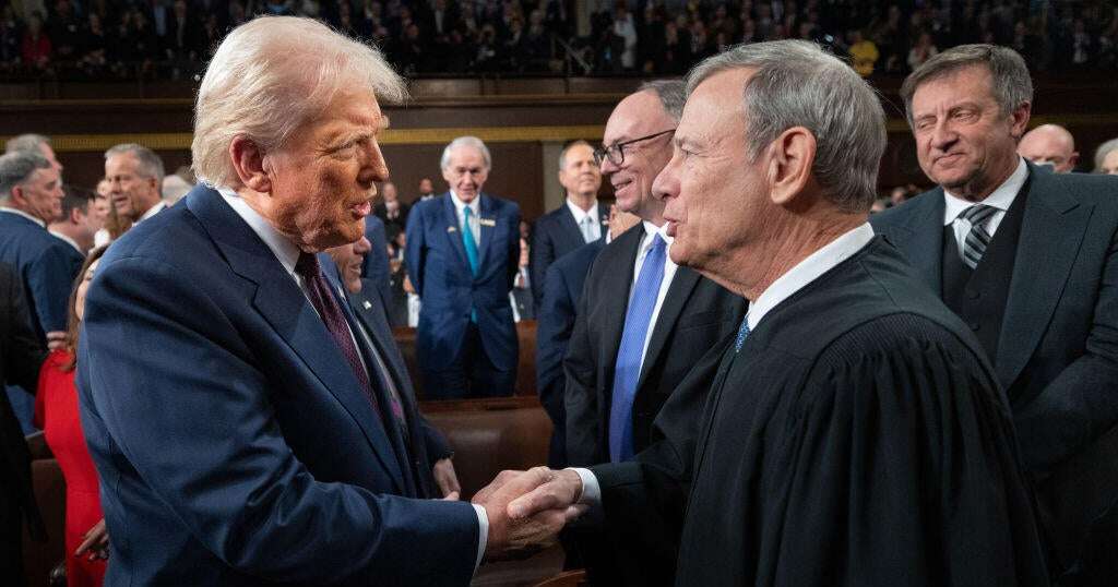 Roberts says impeaching judges 