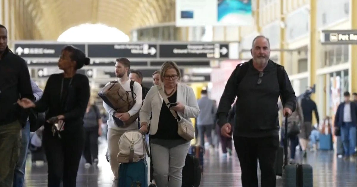 Air traffic controllers miss second paycheck as House lawmakers scramble back to D.C.