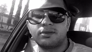 Man charged over gun supply, instructions in bikie associate's alleged daylight execution