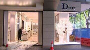 Thieves ﻿ram-raid luxury store in Melbourne's CBD